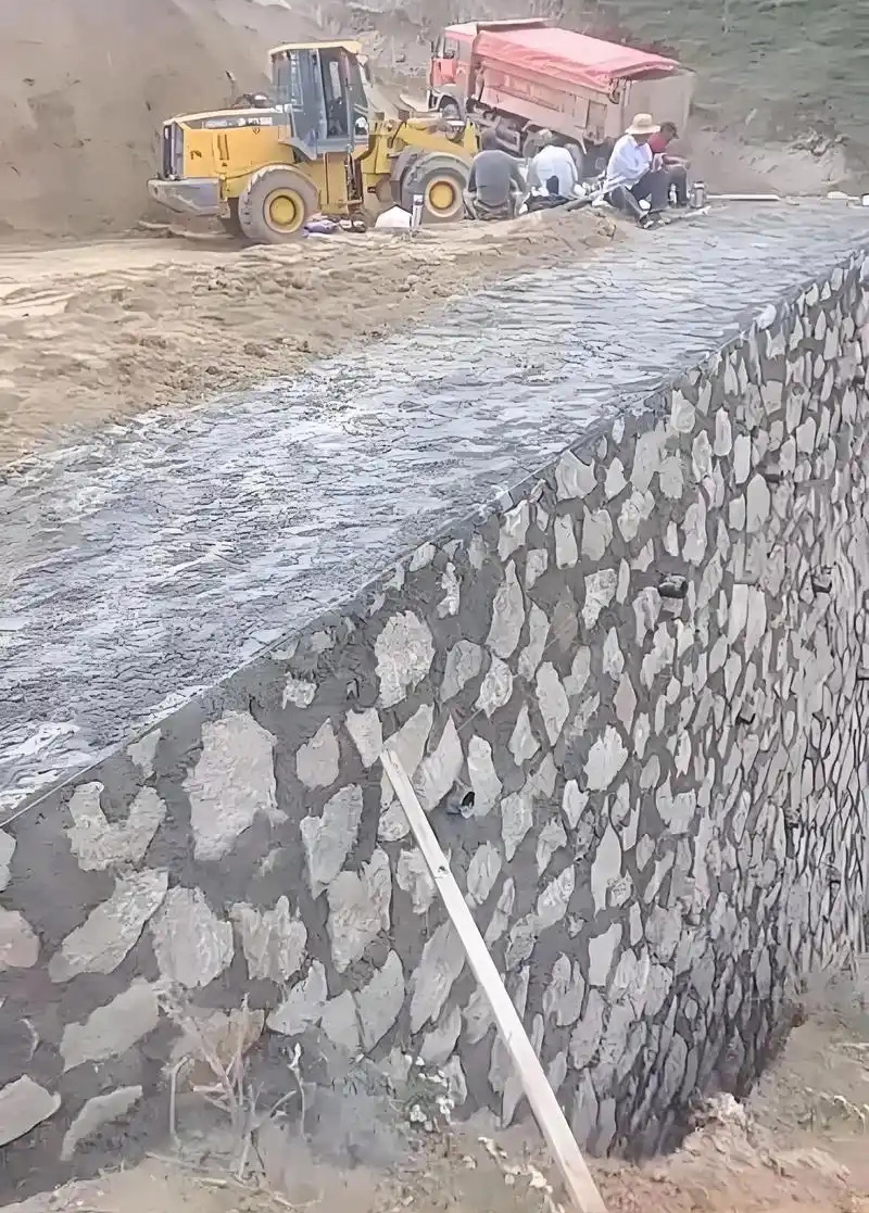 扬州江都边坡加固